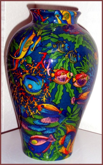 Vase (underwater upside down)